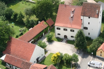 das obere Schloss in Lintach