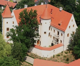 das untere Schloss in Lintach